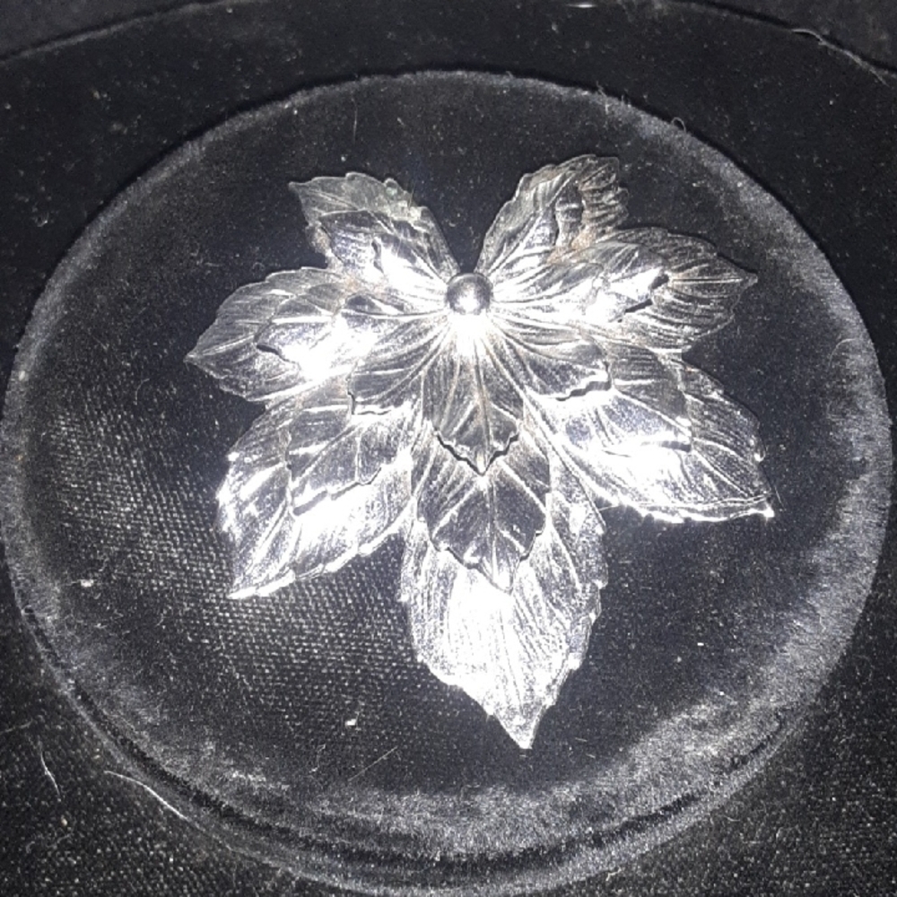 Vintage Silver Tone Leaf Brooch